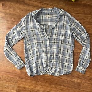 LOFT Blue and White Plaid Button-Down Shirt